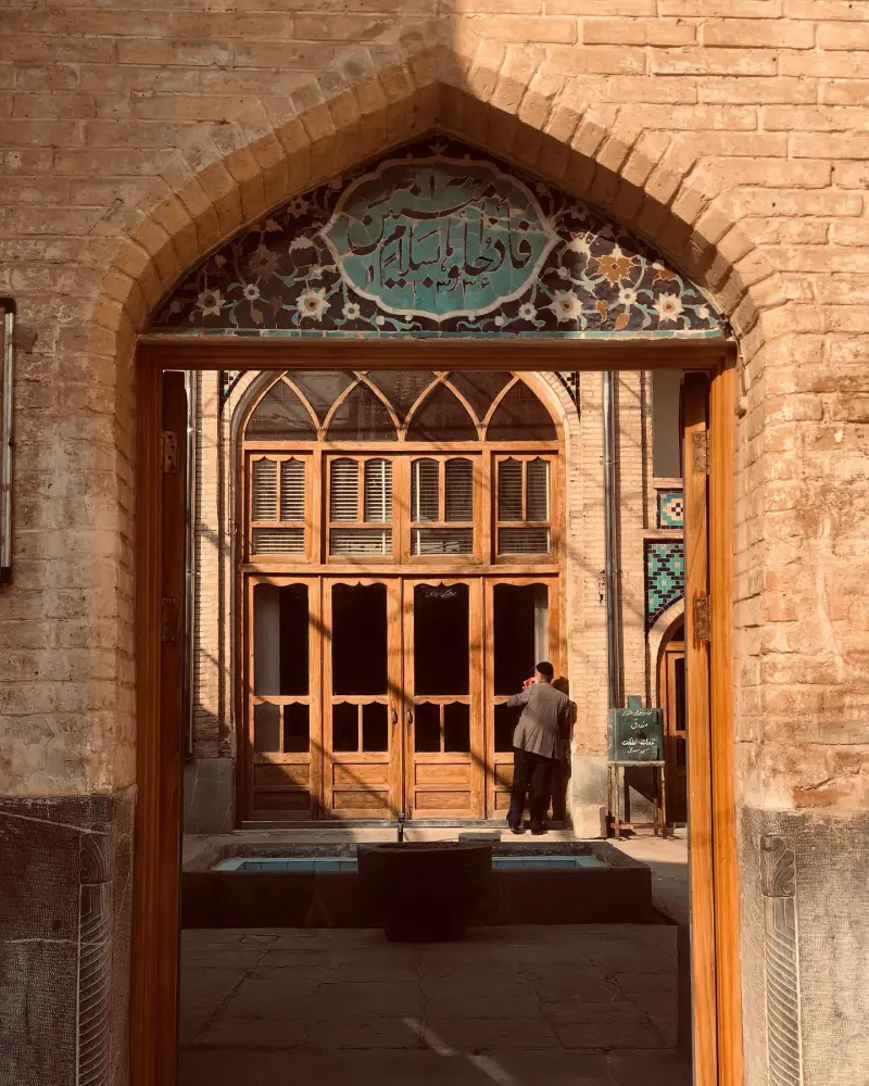 مسجد سرخی - تصویر 6