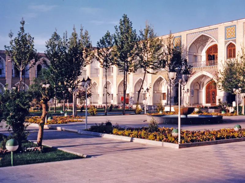 کاروانسرای مادرشاه - تصویر 1