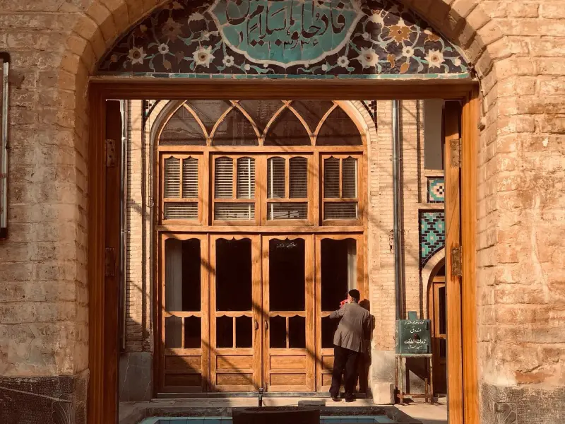 مسجد سرخی - تصویر 6