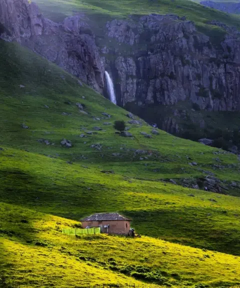 آبشار ورزان، گیلان