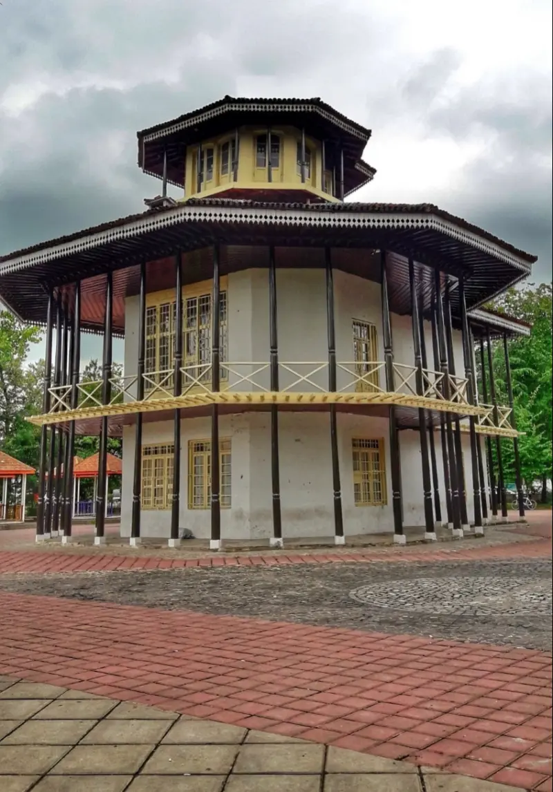 عمارت کلاه‌ فرنگی رشت - تصویر 5