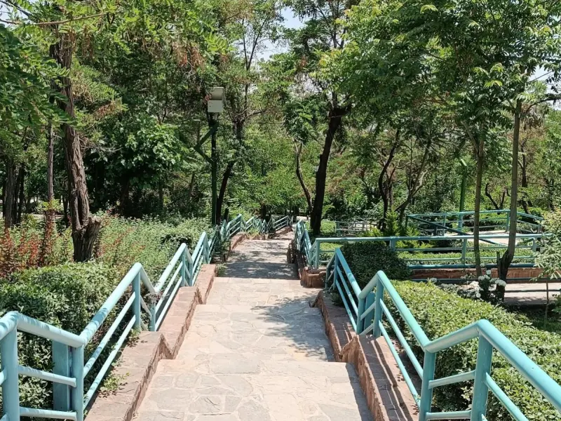 بوستان گلابدره - تصویر 2