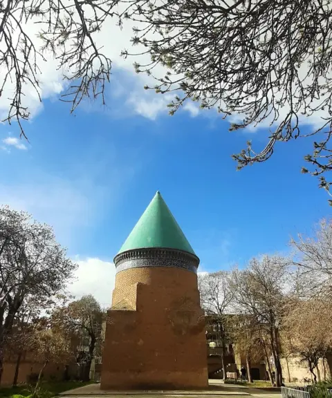 آرامگاه حمدالله مستوفی، قزوین