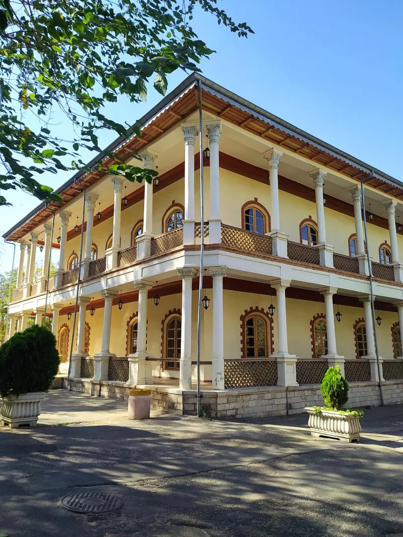 عمارت قصر یاقوت - تصویر 4