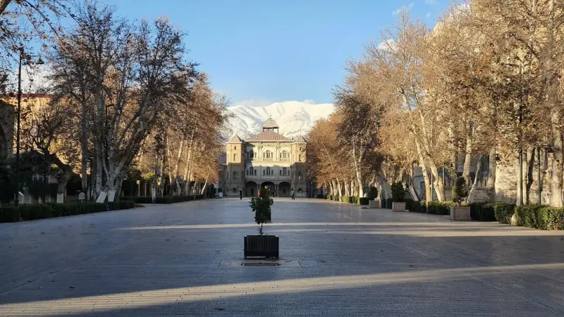 میدان مشق - تصویر 4
