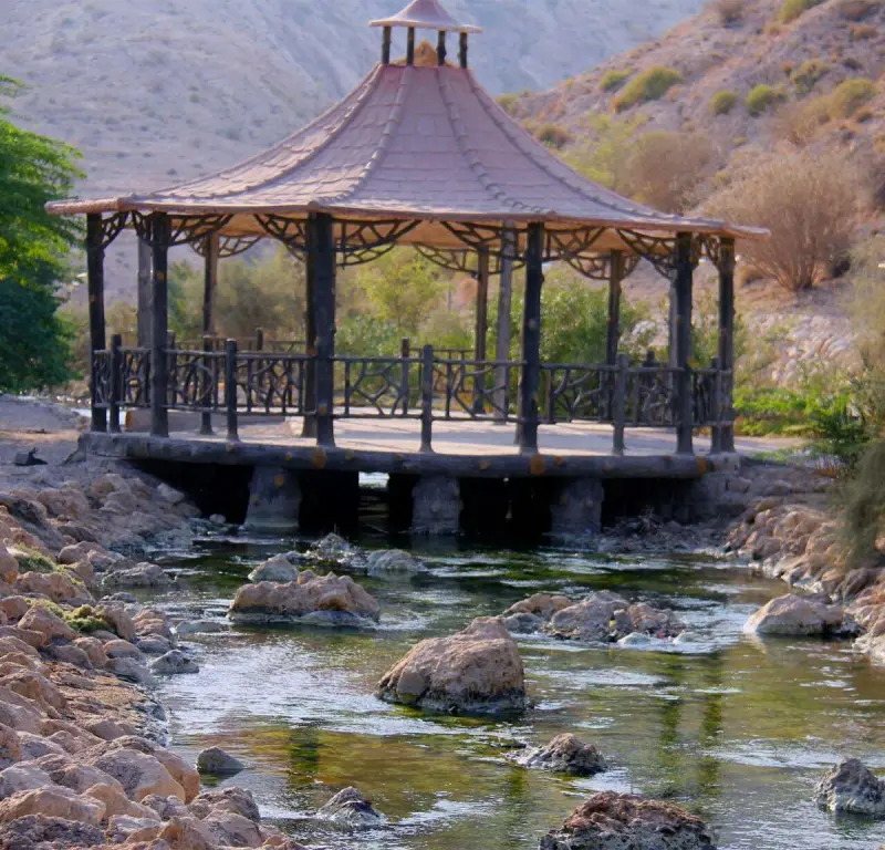 چشمه آب‌ گرم گنو - تصویر 3