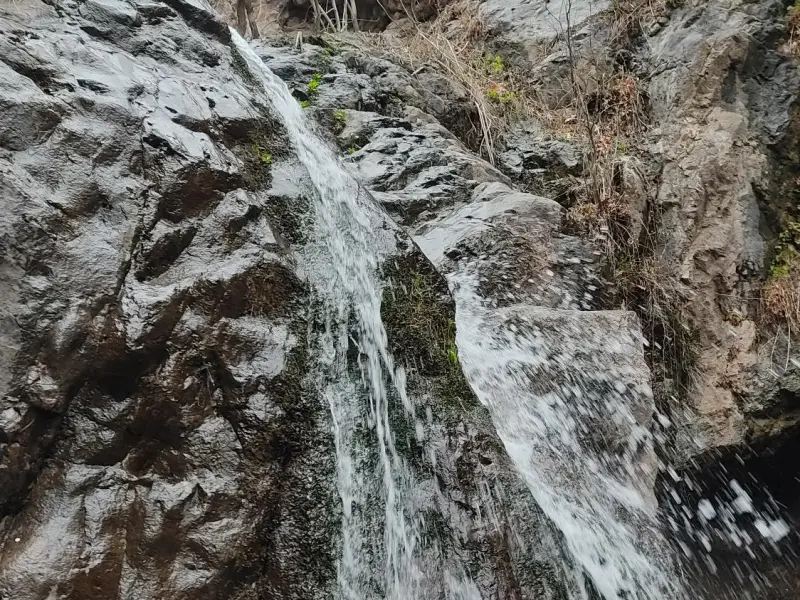 آبشار ارزنه - تصویر 1