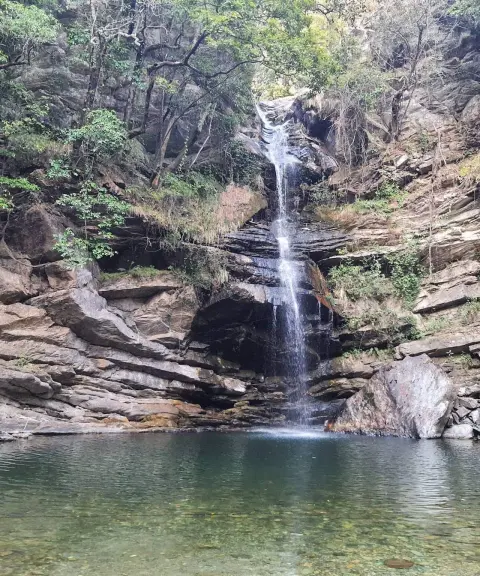 آبشار حسینا، گلستان