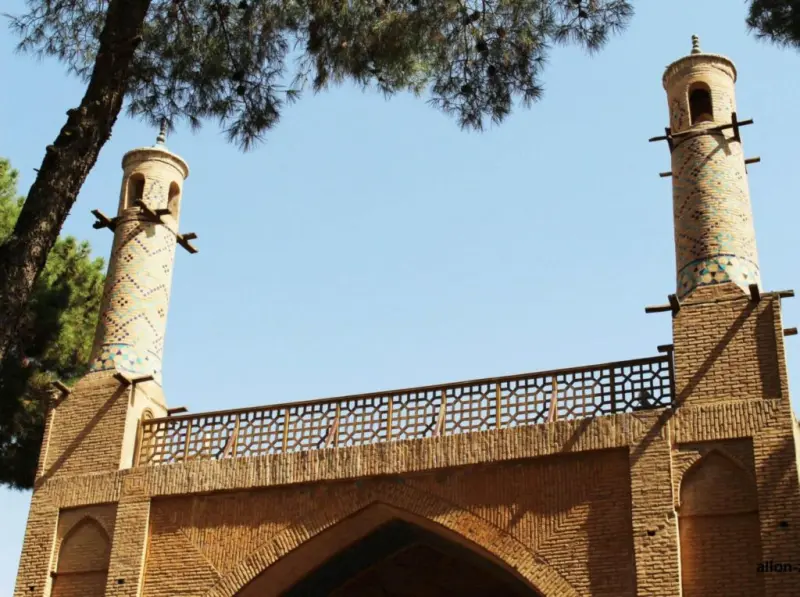 منارجنبان اصفهان - تصویر 7