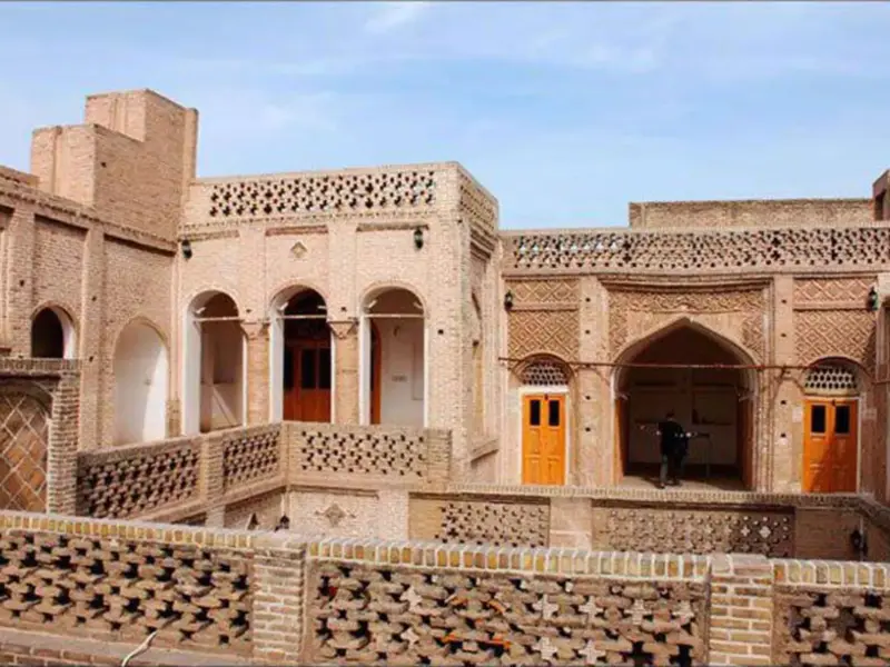 خانه سوزنگر - تصویر 1