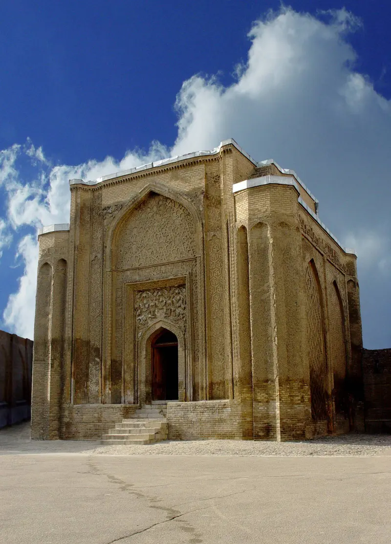 گنبد علویان - تصویر 2