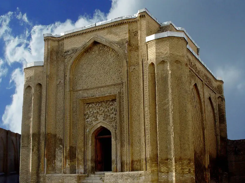 گنبد علویان - تصویر 2