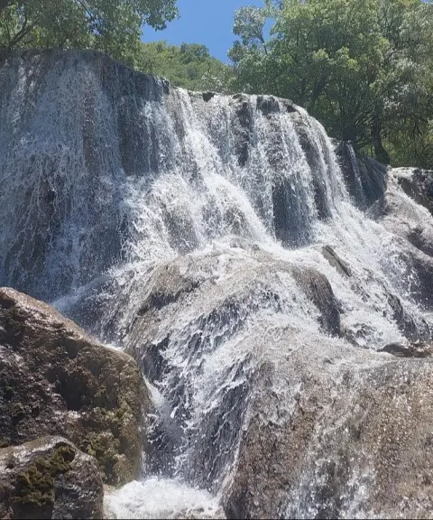 آبشار اسپی آو، لرستان