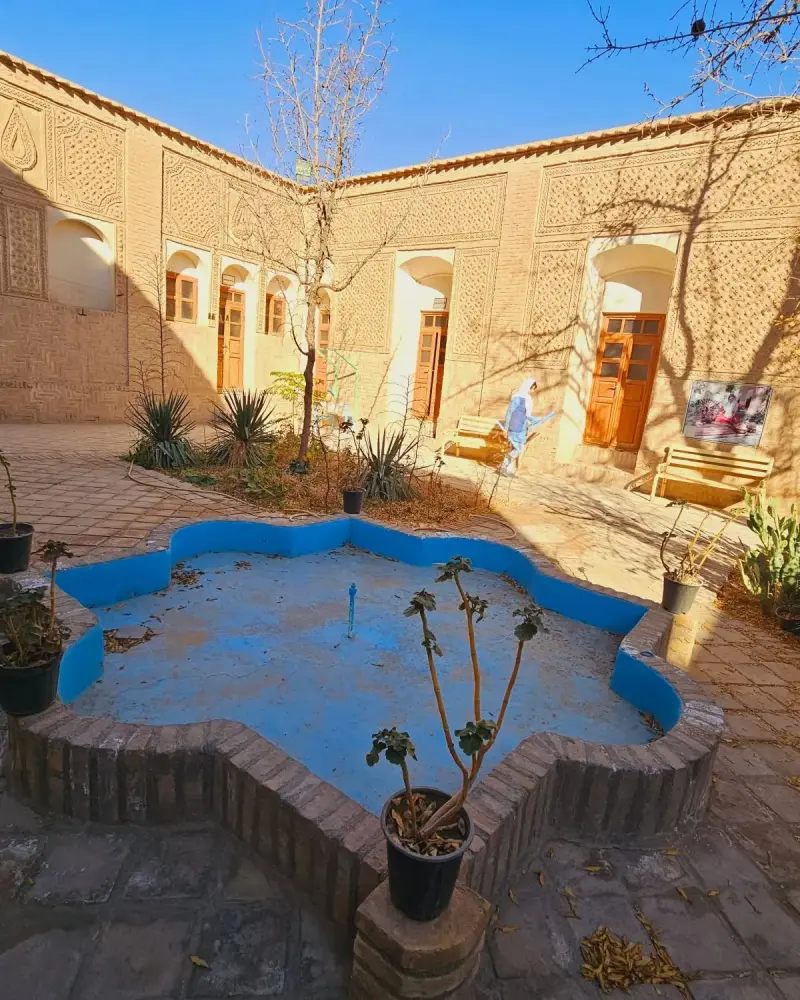 خانه اعتمادی نیا - تصویر 3