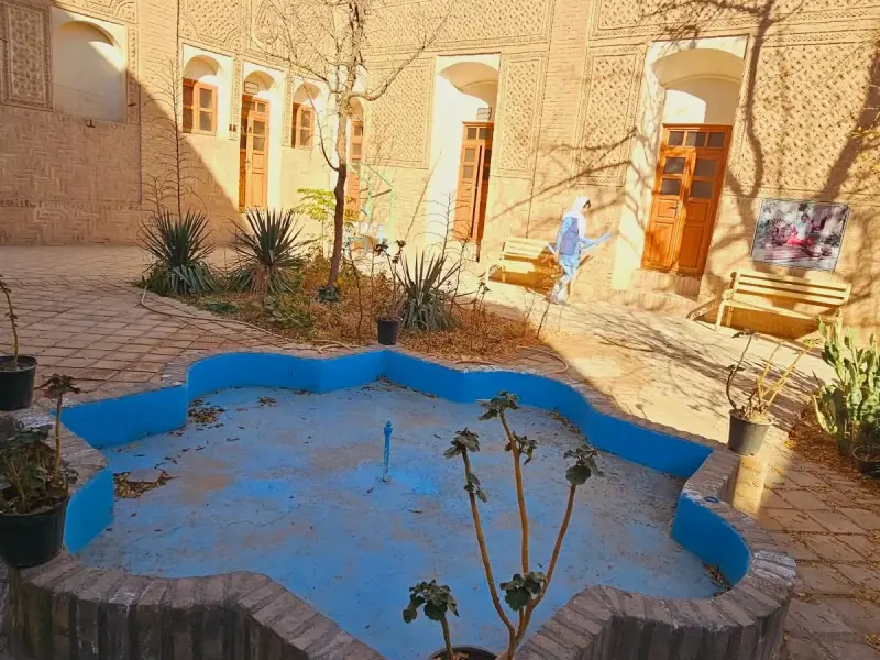 خانه اعتمادی نیا - تصویر 3