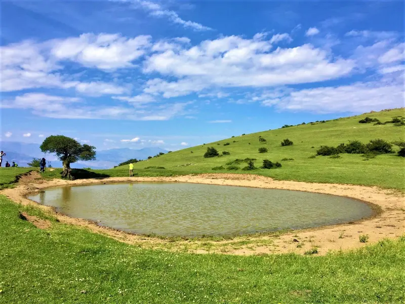 آبگیر گلدیان رودبار