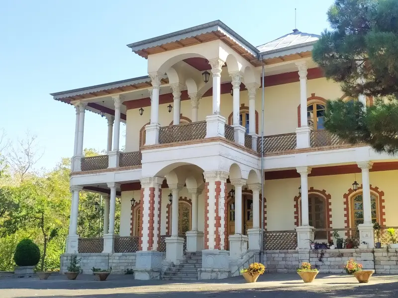عمارت قصر یاقوت