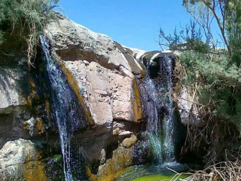 آبشار گنده گاو