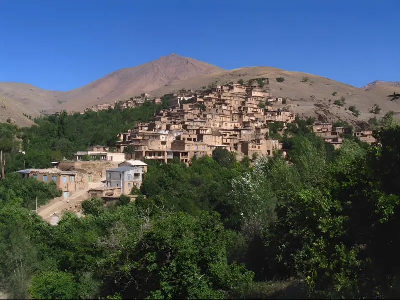 روستای دیزباد