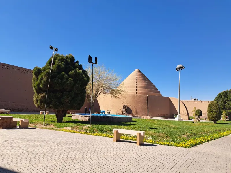 یخدان مویدی - تصویر 3