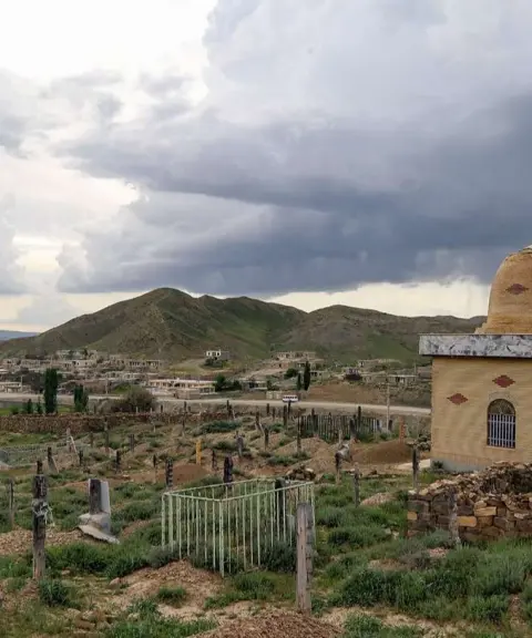 قبرستان باغلق، خراسان شمالی