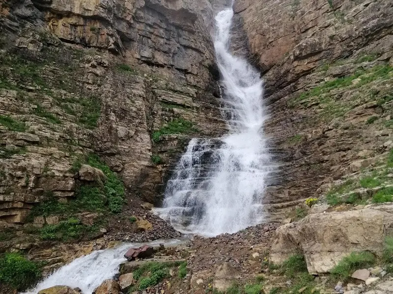 آبشار سیاه چشمان