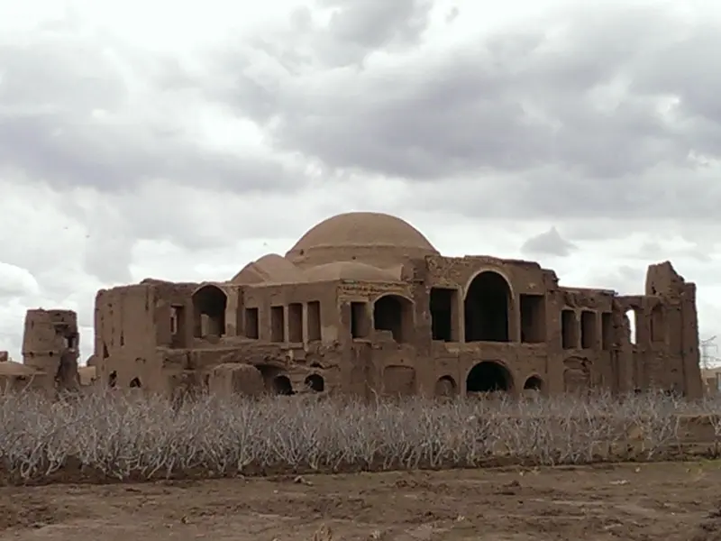 عمارت کلاه فرنگی رفسنجان