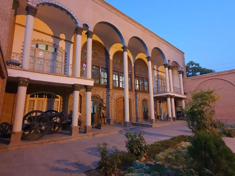 خانه مشروطه - تصویر 5