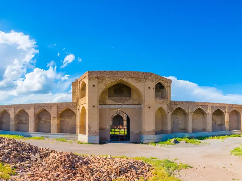 کاروانسرای جمال‌آباد