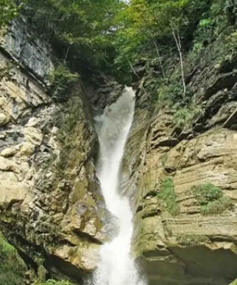 آبشار تریشوم، گیلان