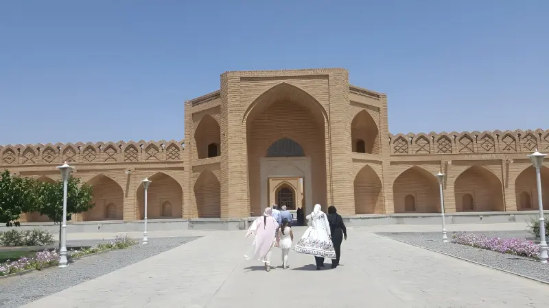 کاروانسرای مادرشاه - تصویر 3