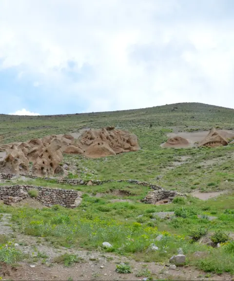 روستای صخره‌ای حیله ور، آذربایجان شرقی