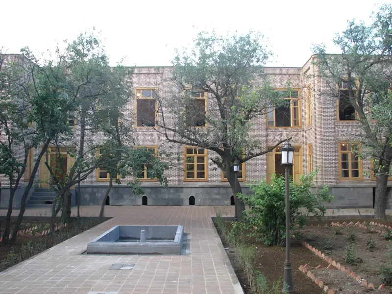 خانه خادم باشی