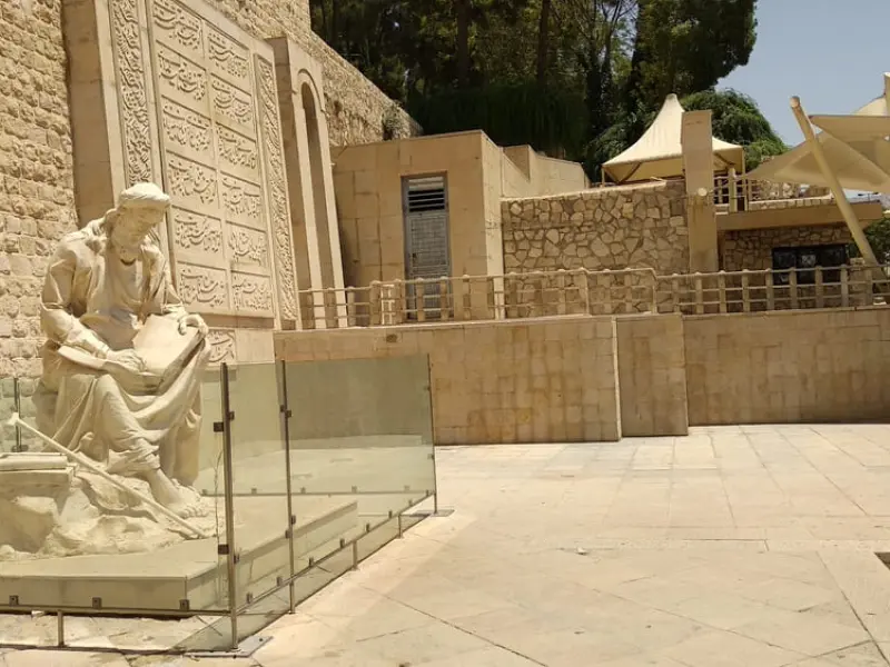 آرامگاه خواجوی کرمانی - تصویر 5