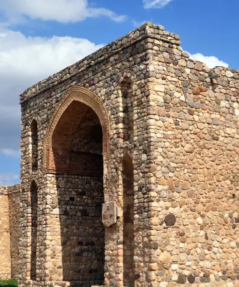 کاروانسرای سنگی آهوان، سمنان