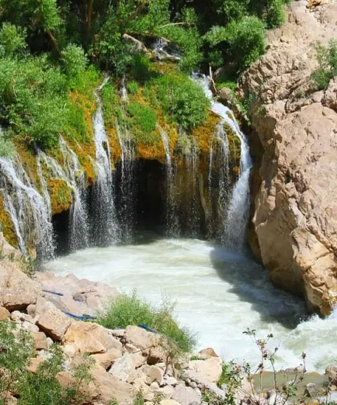 آبشار آب ملخ، اصفهان