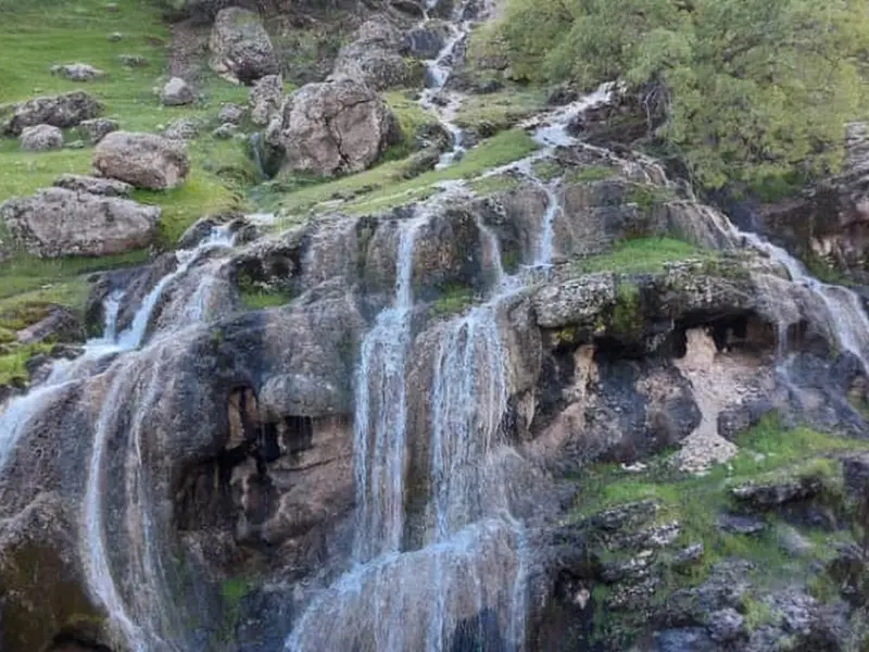 آبشار طوف خیمه سوق - تصویر 9
