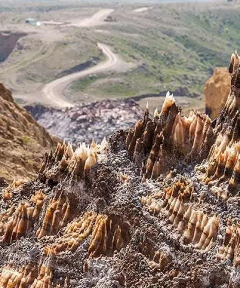 گنبد نمکی جاشک، بوشهر