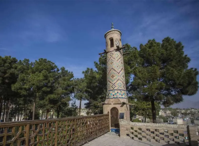 منارجنبان اصفهان - تصویر 4