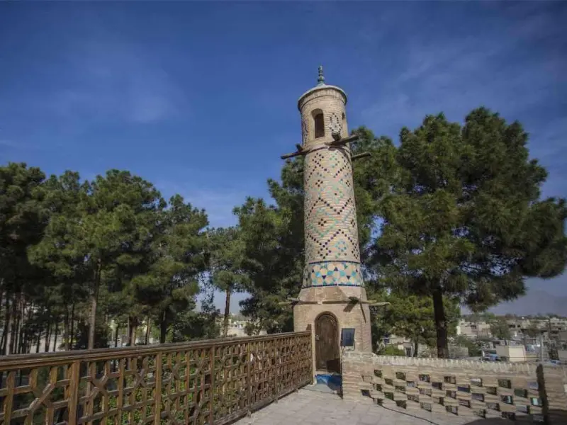 منارجنبان اصفهان - تصویر 4