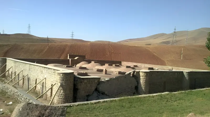 کاروانسرای گویجه بل - تصویر 1
