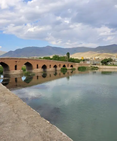 دریاچه سد وحدت، کردستان