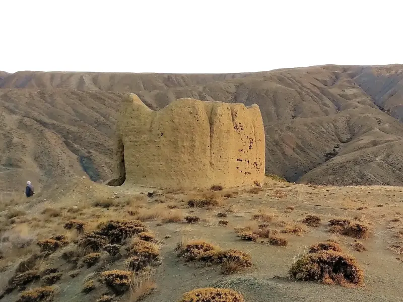 قلعه خشتی گیلوان - تصویر 1