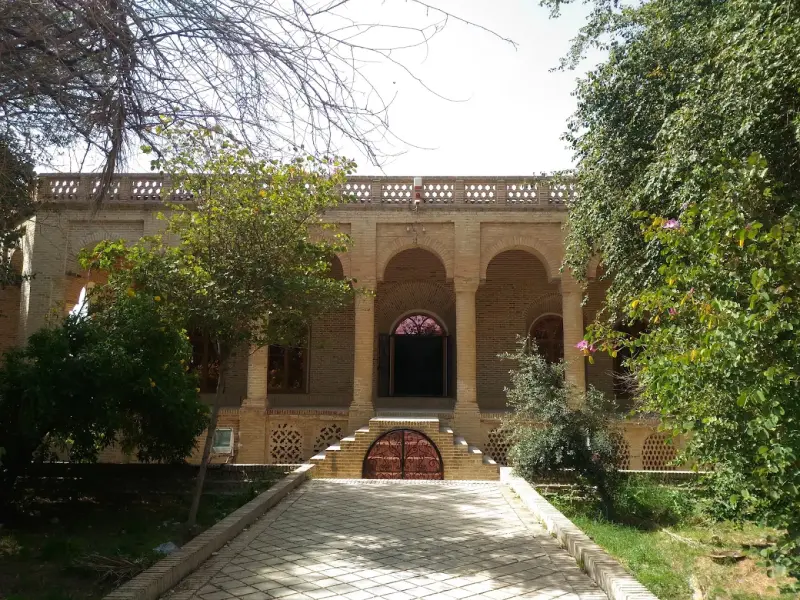 عمارت صمیمی - تصویر 3