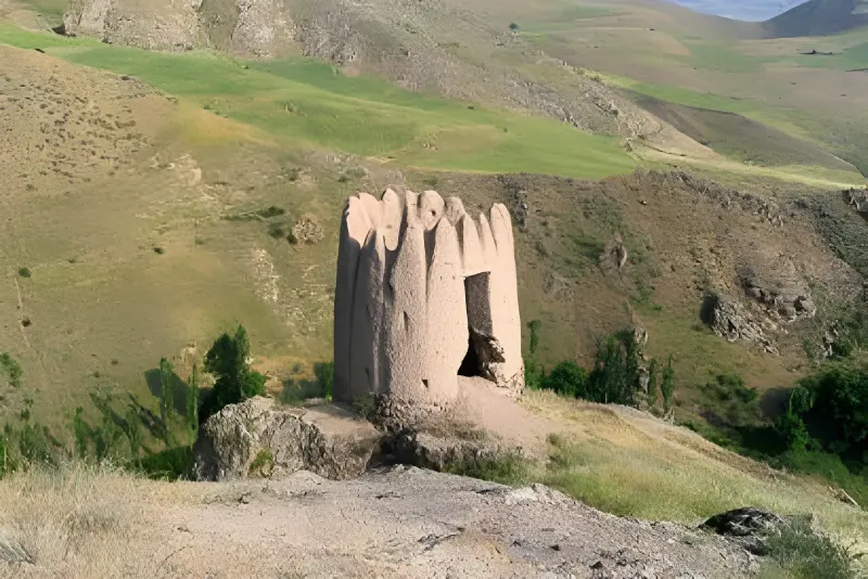 قلعه و برج گرماور - تصویر 1