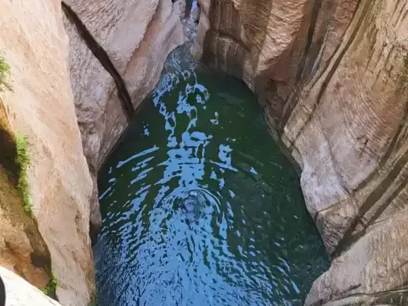 تنگ سیریدون