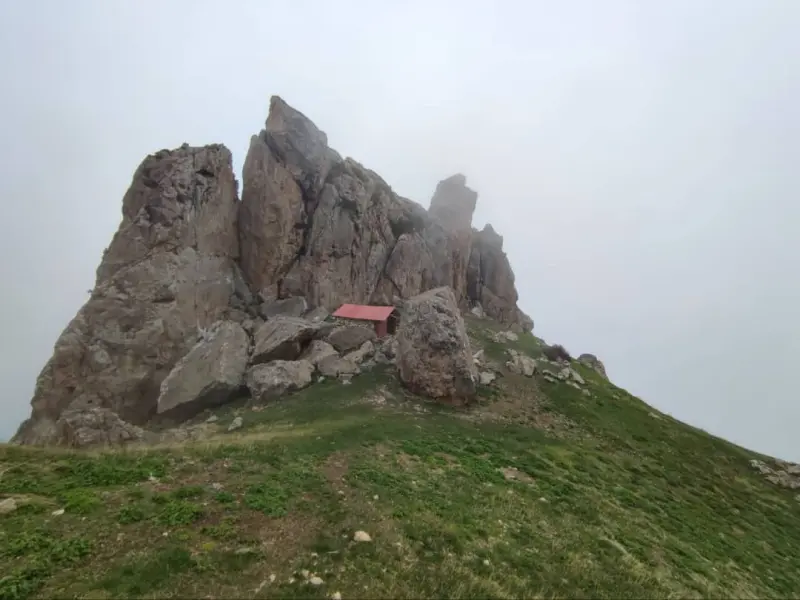 قله خرو نرو - تصویر 7