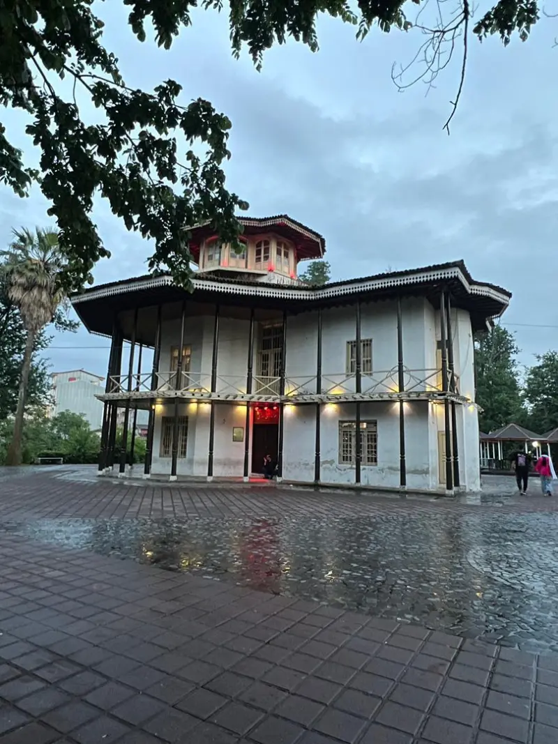 عمارت کلاه‌ فرنگی رشت - تصویر 4