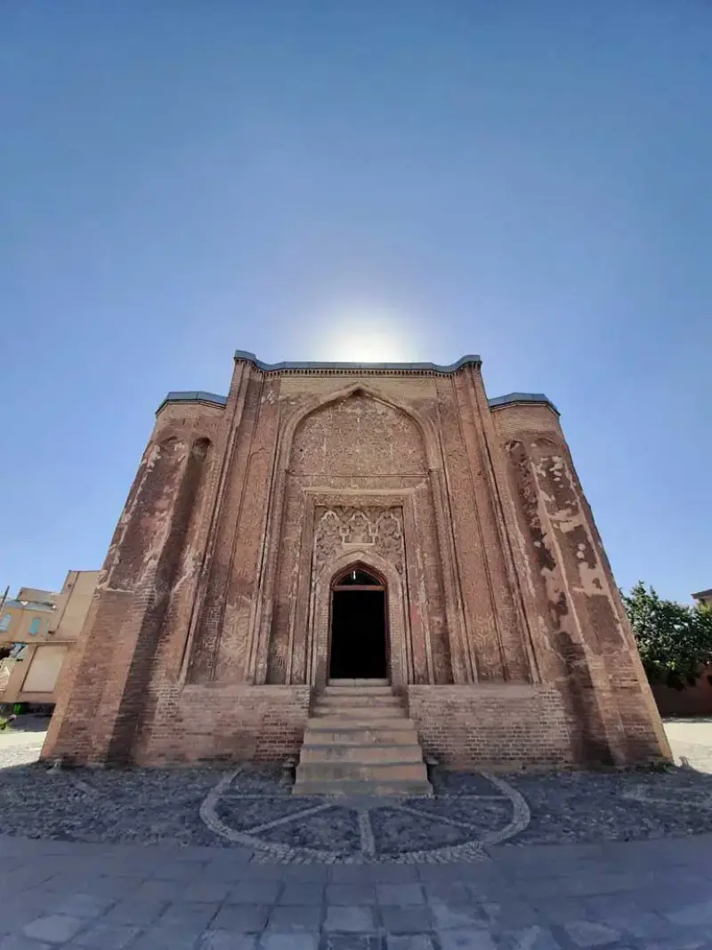 گنبد علویان - تصویر 3