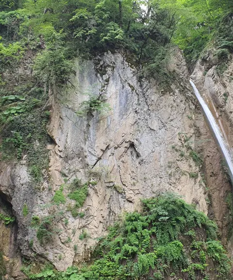 آبشار زیارت، گلستان
